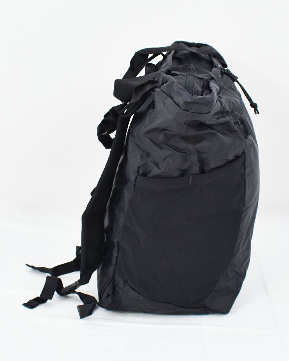 パタゴニア ウルトラライト ブラックホール トート パック 27L Patagonia ウルトラライトブラックホールトートパック 27L | FRENCH