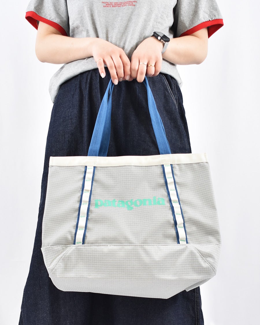 Patagonia ブラックホールトート 25L | FRENCH Bleu .rooms
