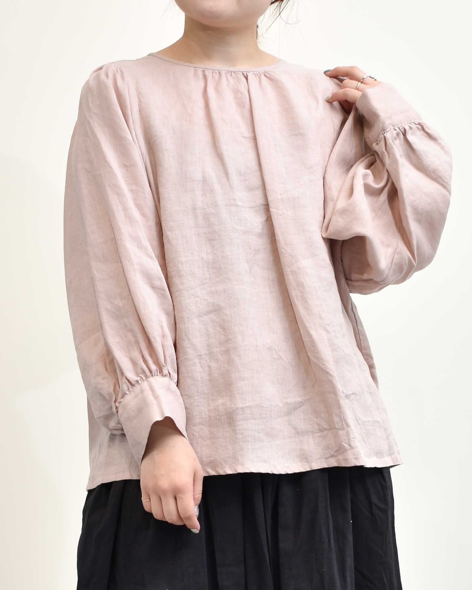 motomi.m モトミエム リネンパンツ ピンク motomi.m 60リネンオープンカラープルオーバー | FRENCH Bleu .rooms