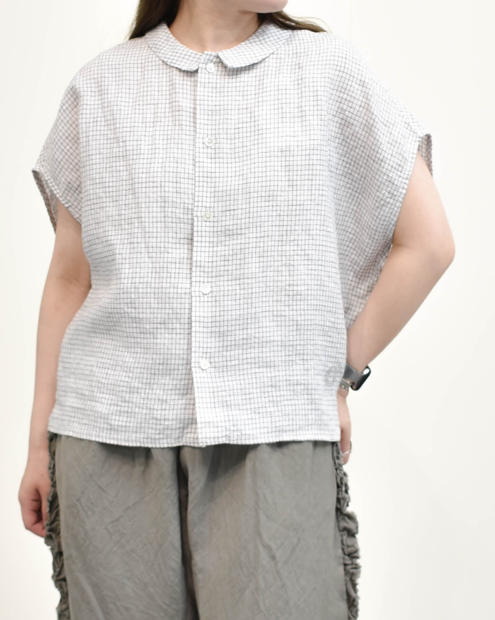 motomi.m リネンチビ衿フリルブラウス　新品 motomi.m リネンチビ衿フリルブラウス | FRENCH Bleu .rooms