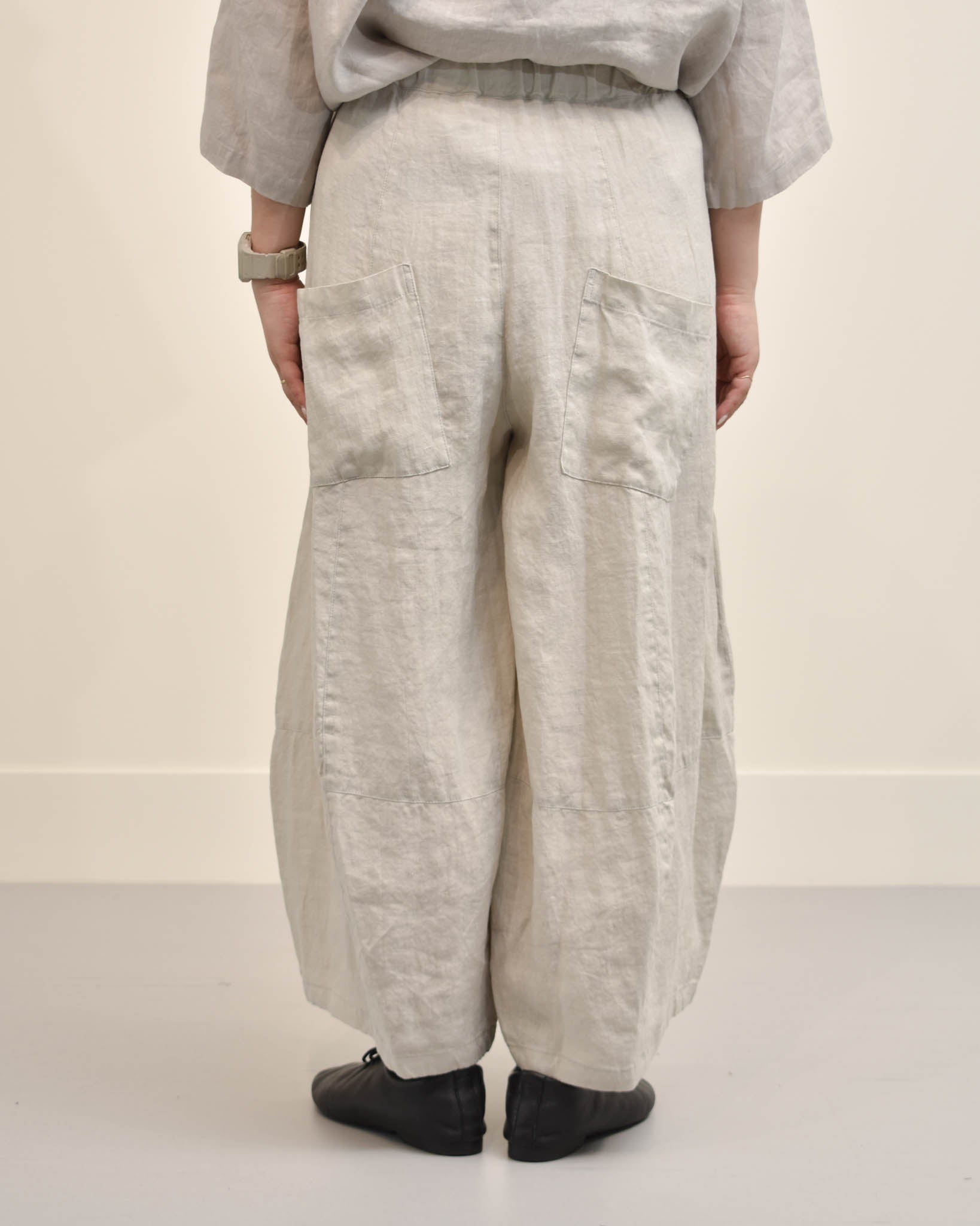 motomi.m 50リネンコクーンワイドパンツ | FRENCH Bleu .rooms