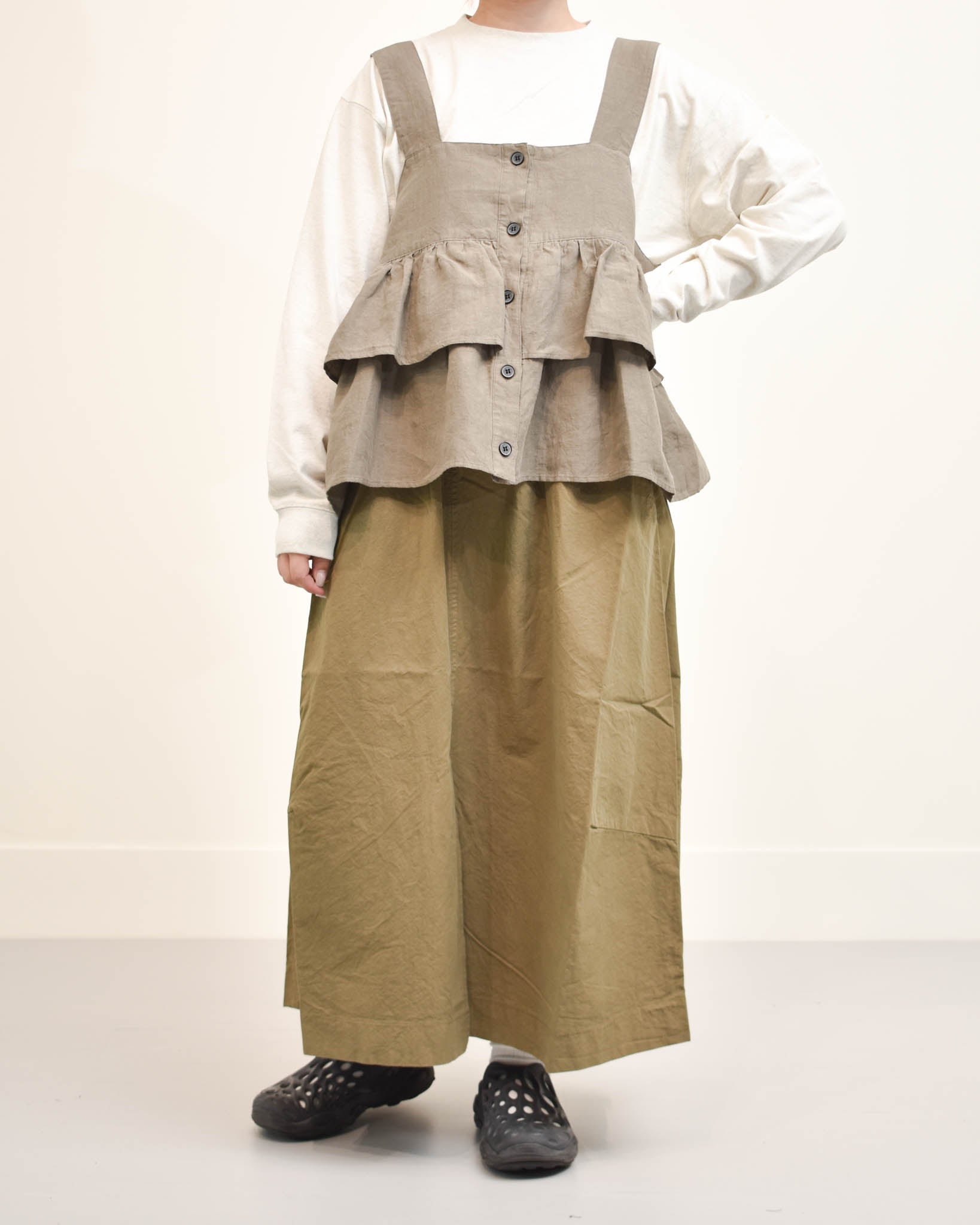 motomi.m 50リネン2WAYフリルベスト | FRENCH Bleu .rooms motomi.m 50リネン2WAYフリルベスト | FRENCH Bleu .rooms