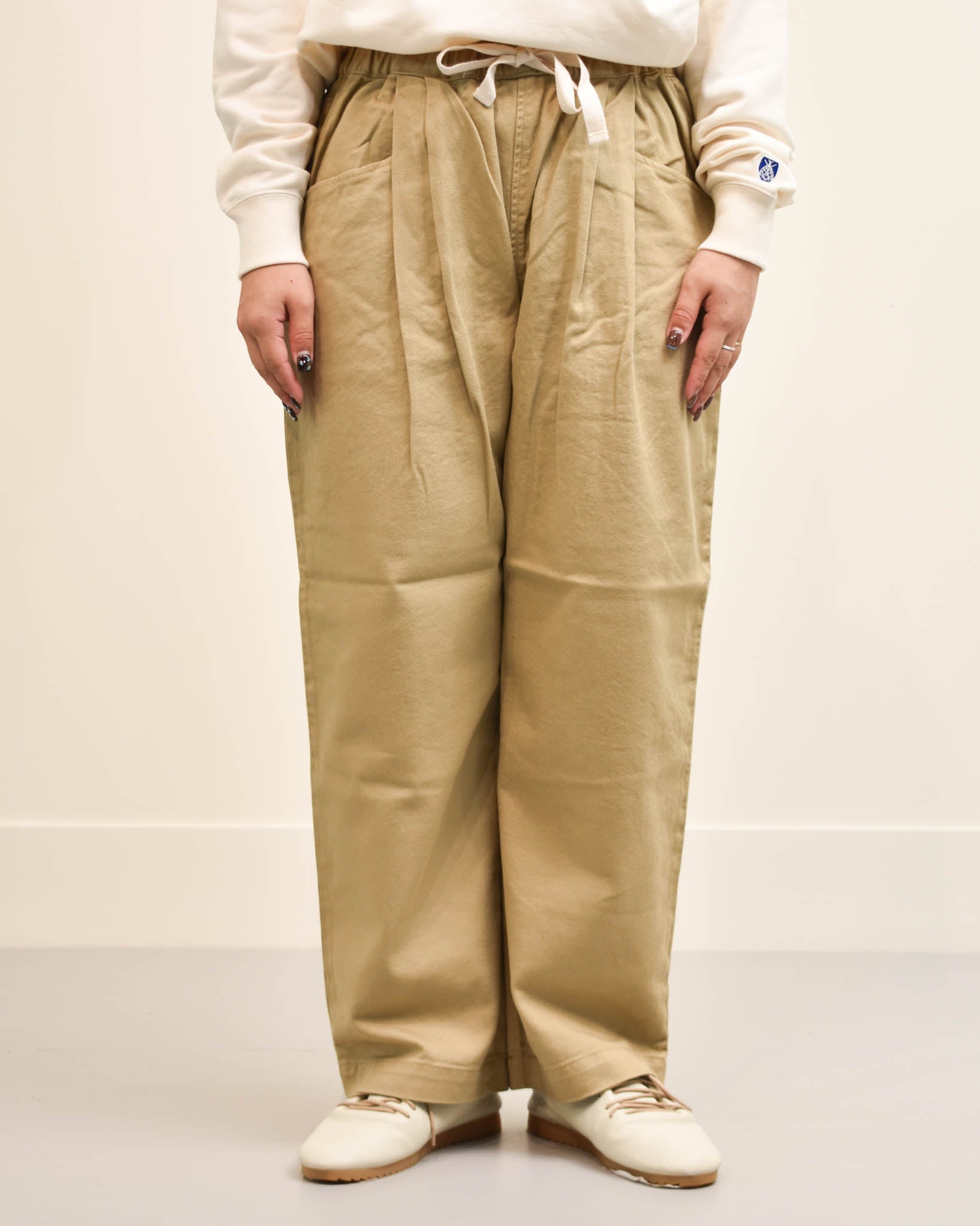 新品未使用　DANTON ダントン　ルーズチノタックパンツ　レディース DANTON ルーズチノタックパンツ | FRENCH Bleu .rooms
