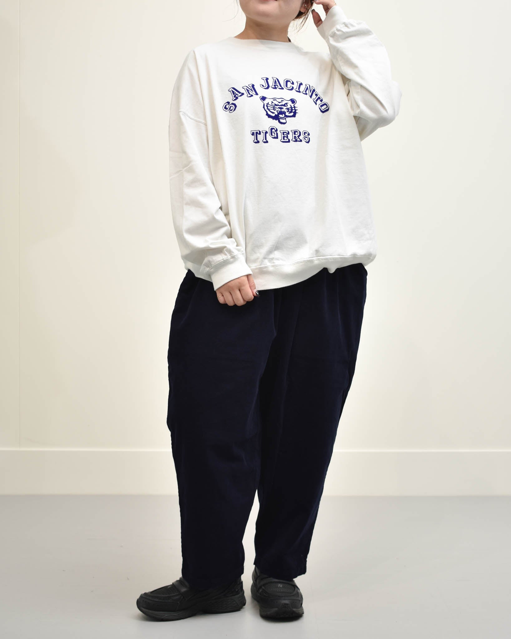 TROIS フロッキープリント長袖プルオーバー TIGERS | FRENCH Bleu .rooms